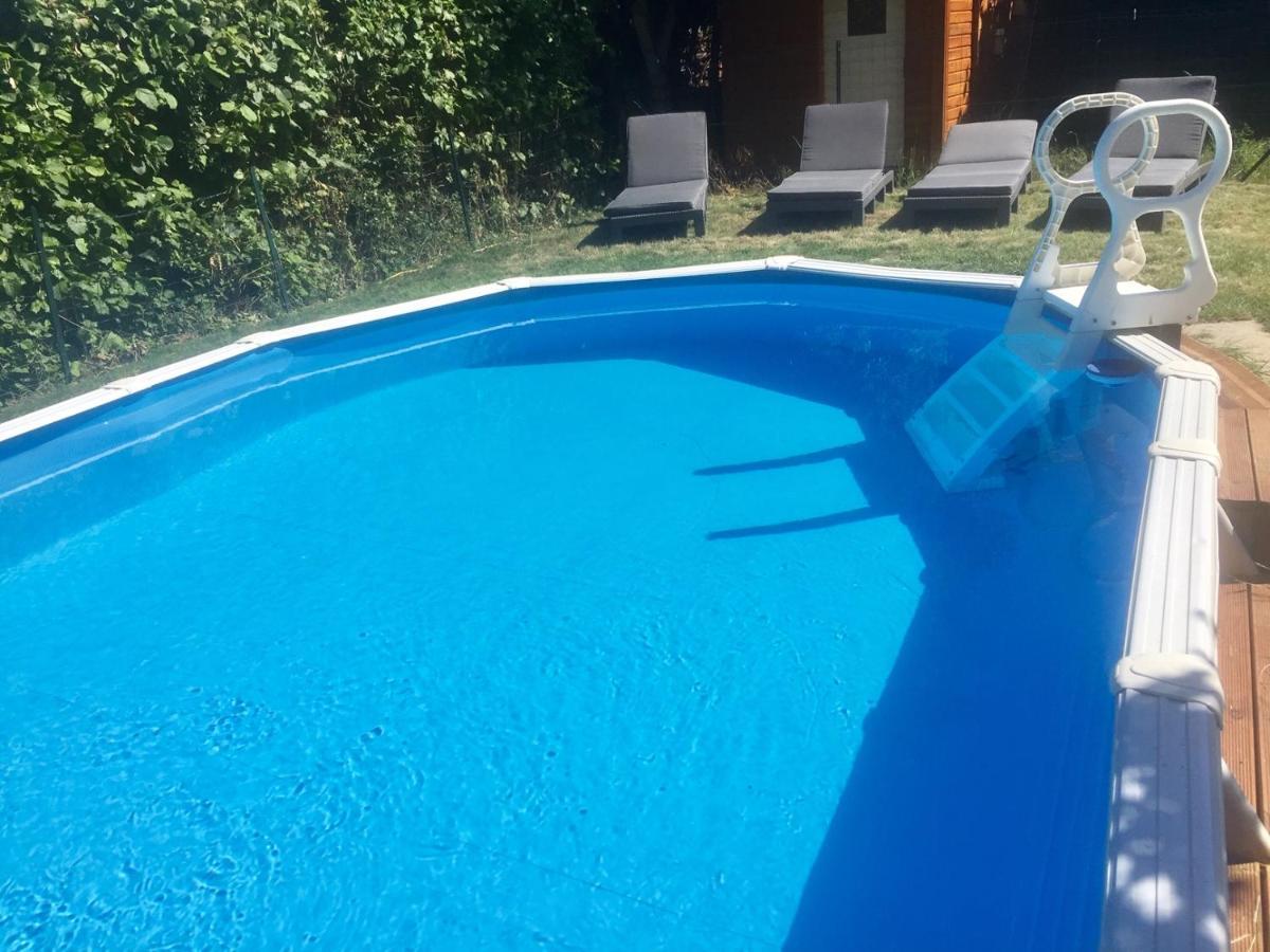 Bed and Breakfast Les Maitres Sonneurs Huriel Esterno foto