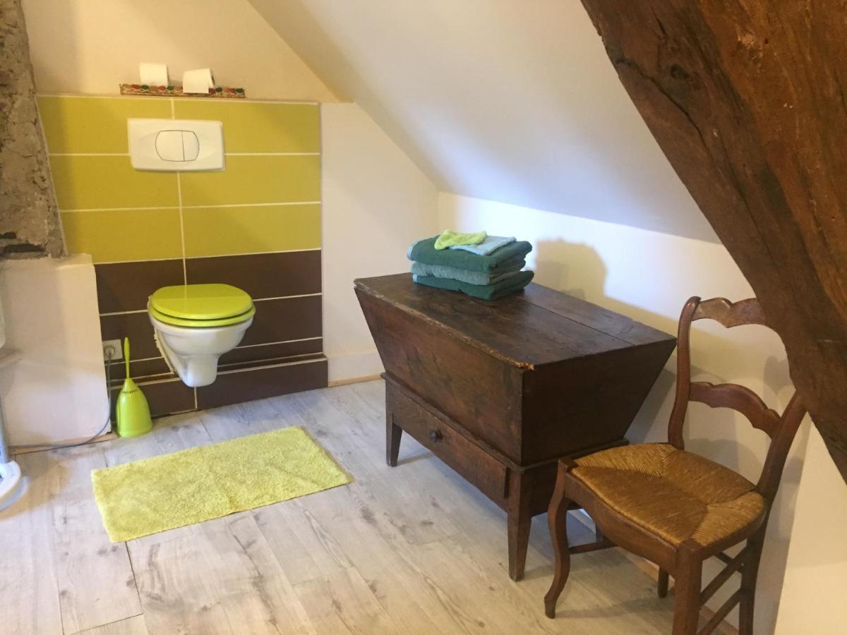 Bed and Breakfast Les Maitres Sonneurs Huriel Esterno foto
