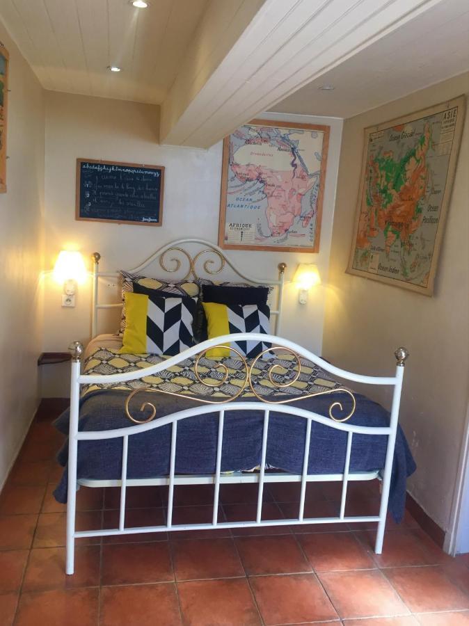 Bed and Breakfast Les Maitres Sonneurs Huriel Esterno foto